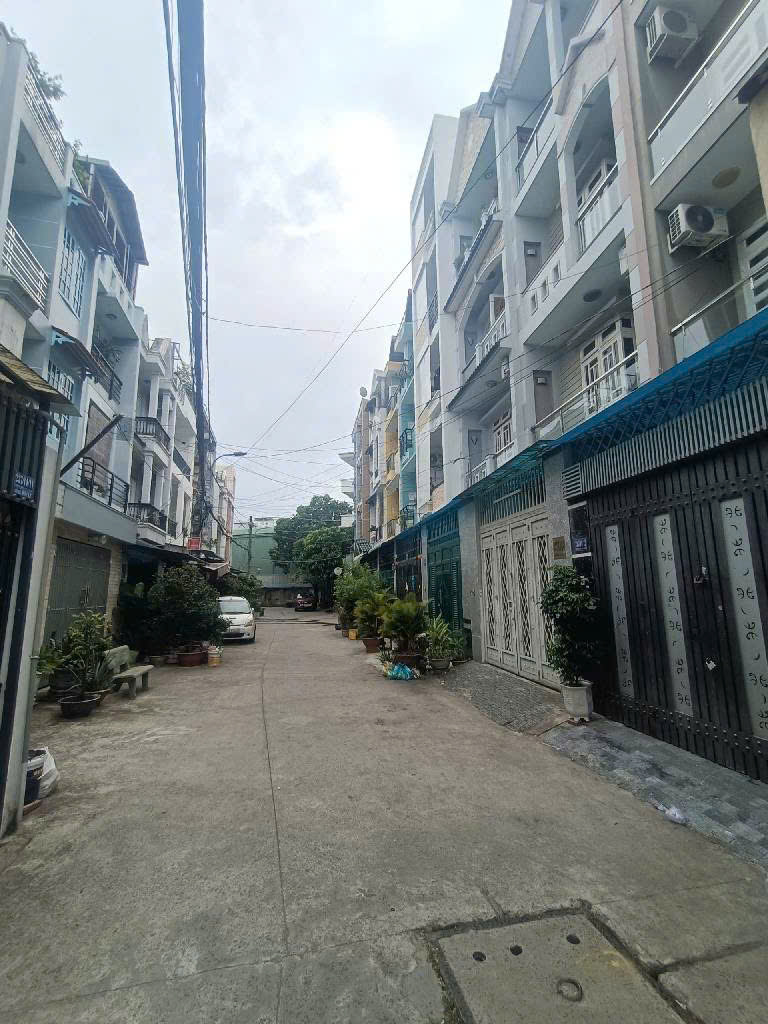 SỔ VUÔNG A4 1/ CẦU XÉO , THÍCH HỢP ĐẦU TƯ DÒN TIỀN